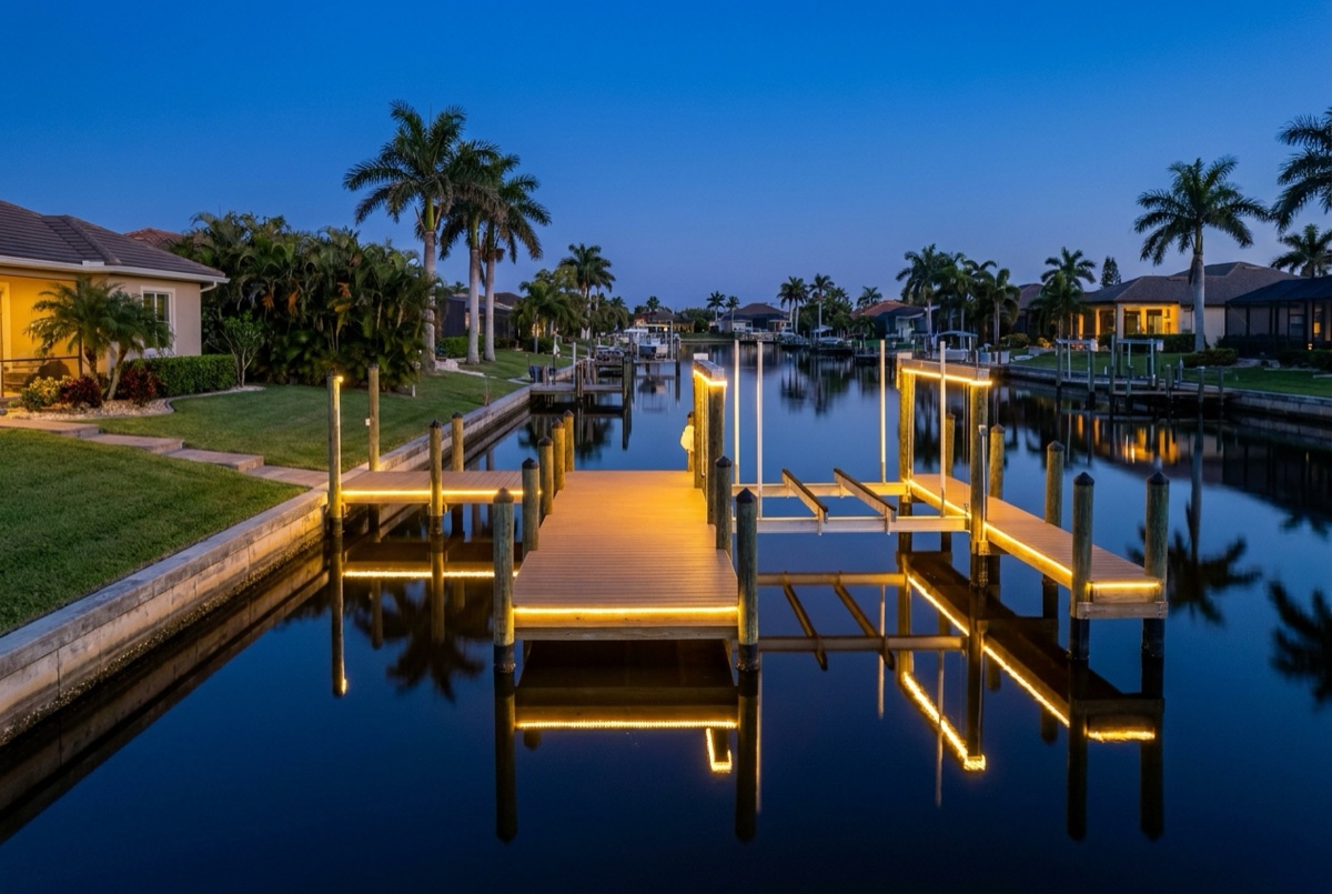 Dock Lighting Maintenance in Saltwater, Keep It Bright for Years